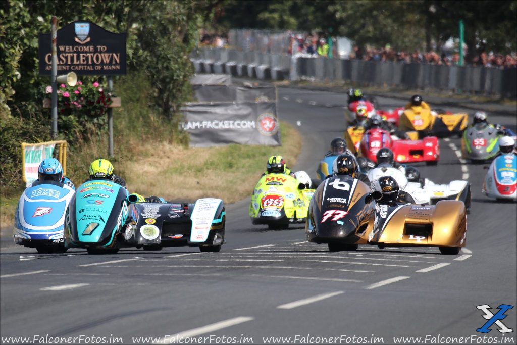 Four Sidecar Champions Renew Their Rivalry