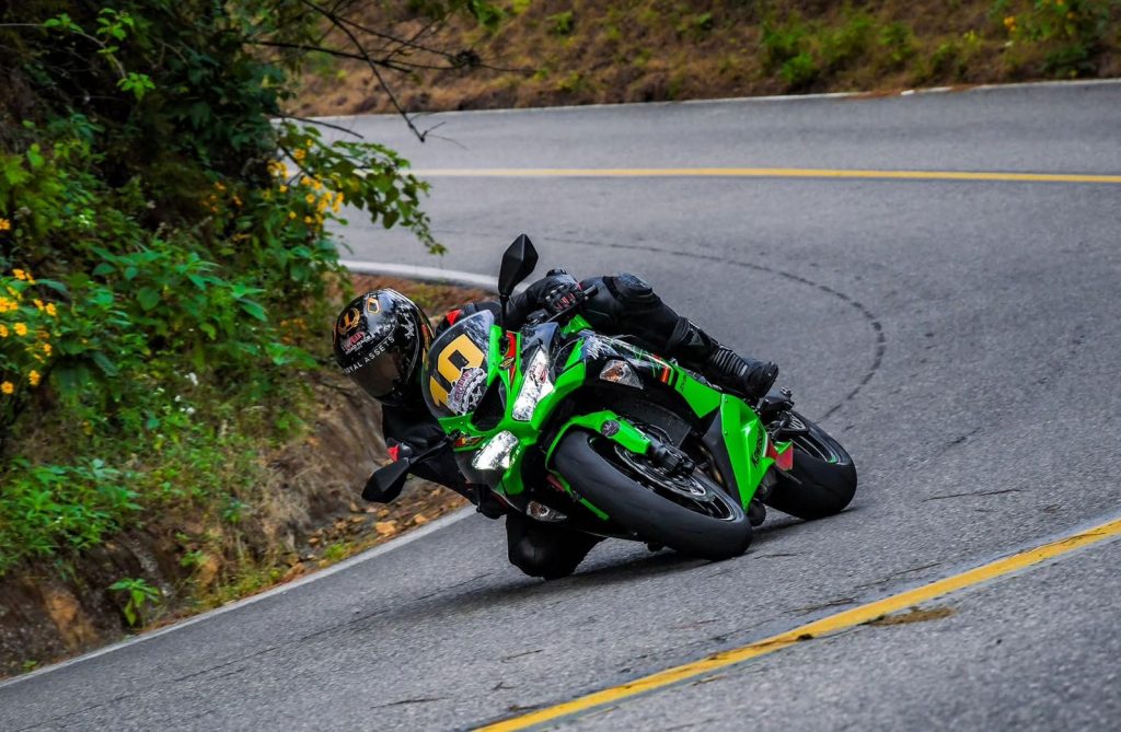 Gonzalo Castro Set to Make History as First Mexican Rider at Southern 100